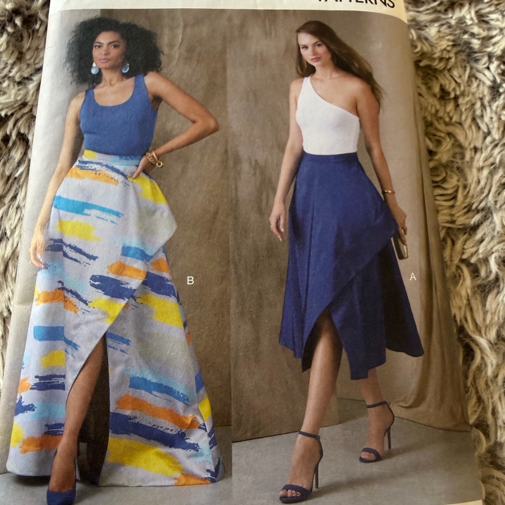 Stylish Asymmetrical Blue and Multicolor Skirt
